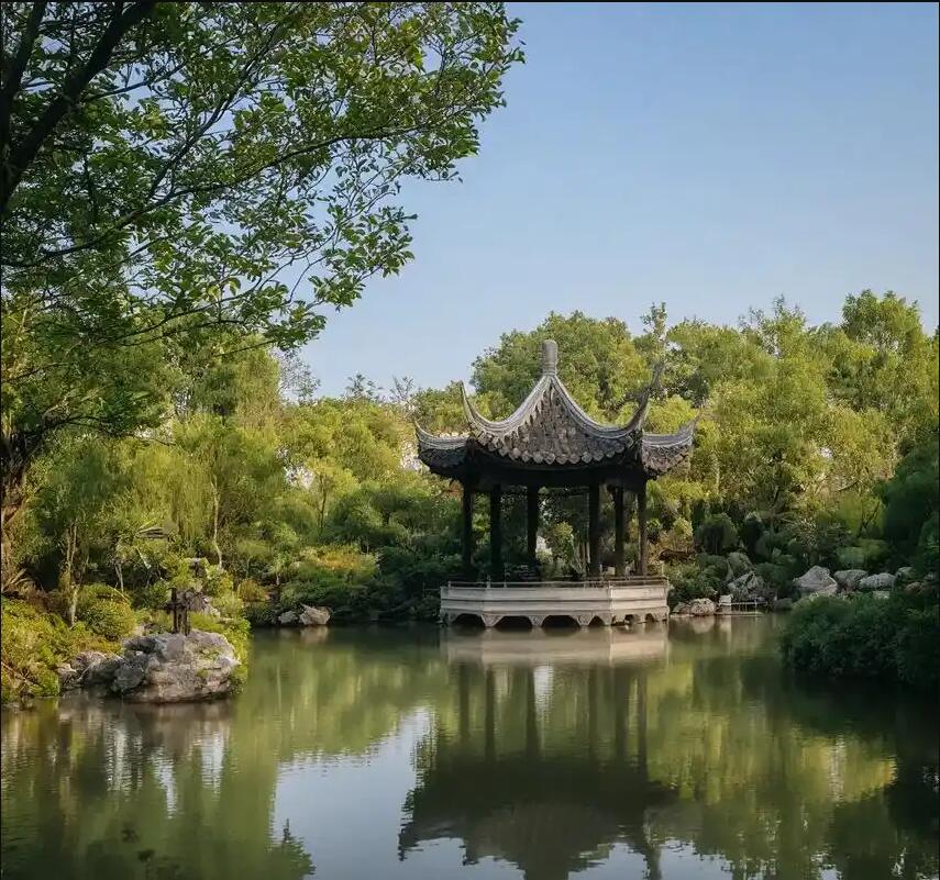 兖州雨珍餐饮有限公司